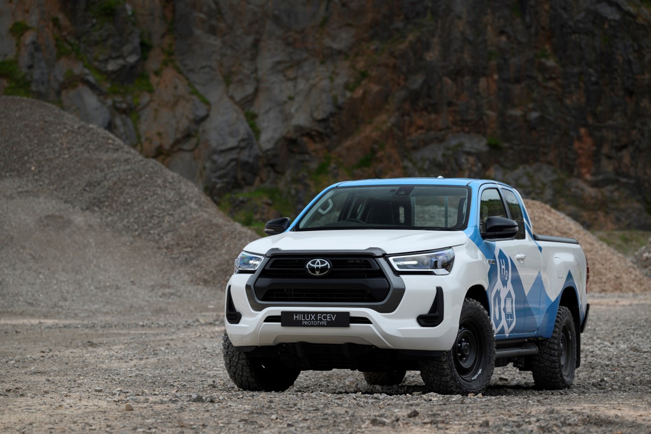 Toyota Hilux: Vodíkový pohon už testujú v reálnych podmienkach!