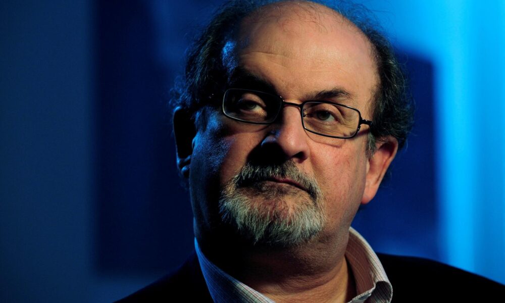 Muž obvinený z pobodania britského spisovateľa Rushdieho v Spojených štátoch odmietol dohodu o vine a treste