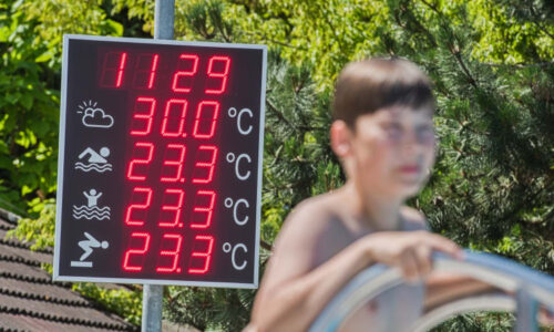 Česku hrozí teplotní šok. Ochlazení vystřídá parné vedro, kdy přijde další tropický den?