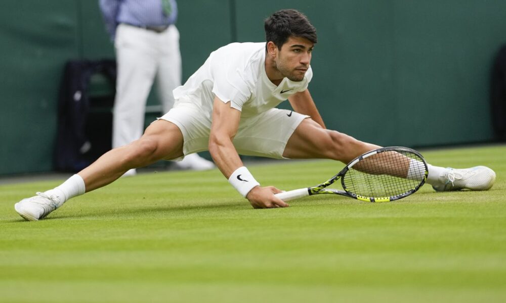 Wimbledon: Carlos Alcaraz nedopustil ďalšiu drámu a postrážil si postup do štvrťfinále
