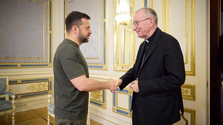 Kard. Parolin sa stretol s ukrajinským prezidentom Zelenským