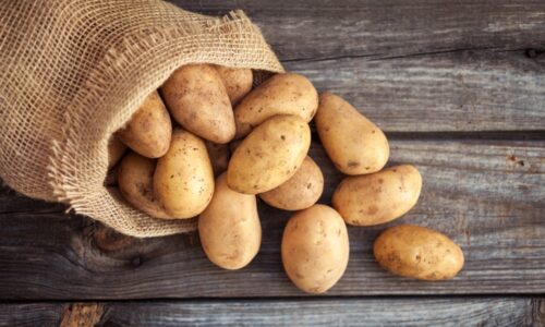 Tieto triky na skladovanie zemiakov som sa naučila od svojho starého otca. Udržia ich pevné až do jari