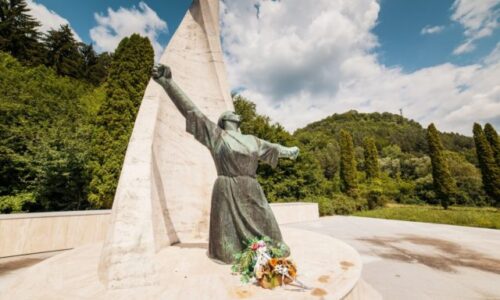 Skvelé tipy na výlet: 40 miest, ktoré sú späté so Slovenským národným povstaním