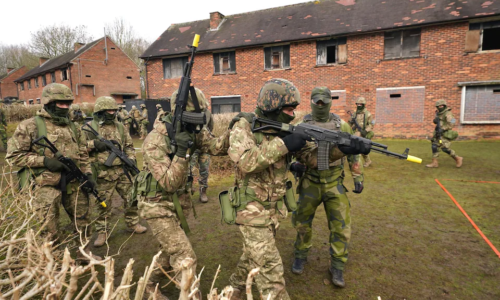 The Telegraph: Výcvik ukrajinských vojakov poškodzuje bojový potenciál Veľkej Británie