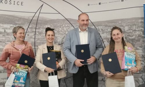 Mesto Košice spustilo zbierku pre opustené zvieratá, Polaček tiež podpísal zmluvy o poskytnutí dotácií pre útulky (foto)