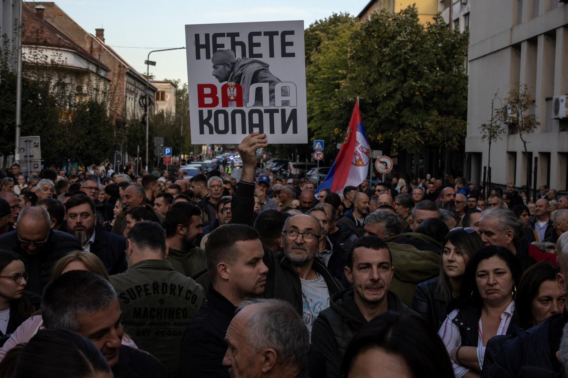 „Vypadnite z Jadaru“. V srbskom meste ľudia demonštrovali proti chystanej ťažbe lítia