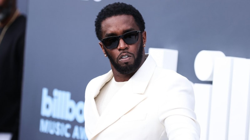 PŘEHLEDNĚ: Čemu všemu rapper Diddy čelí a které celebrity se účastnily divokých večírků?