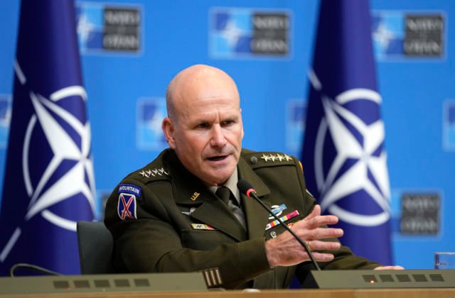 2209 russia ukraine war nato 84732 640x420.jpg Fico sa stretol s vrchným veliteľom NATO v Európe, témou bola aj situácia na Ukrajine