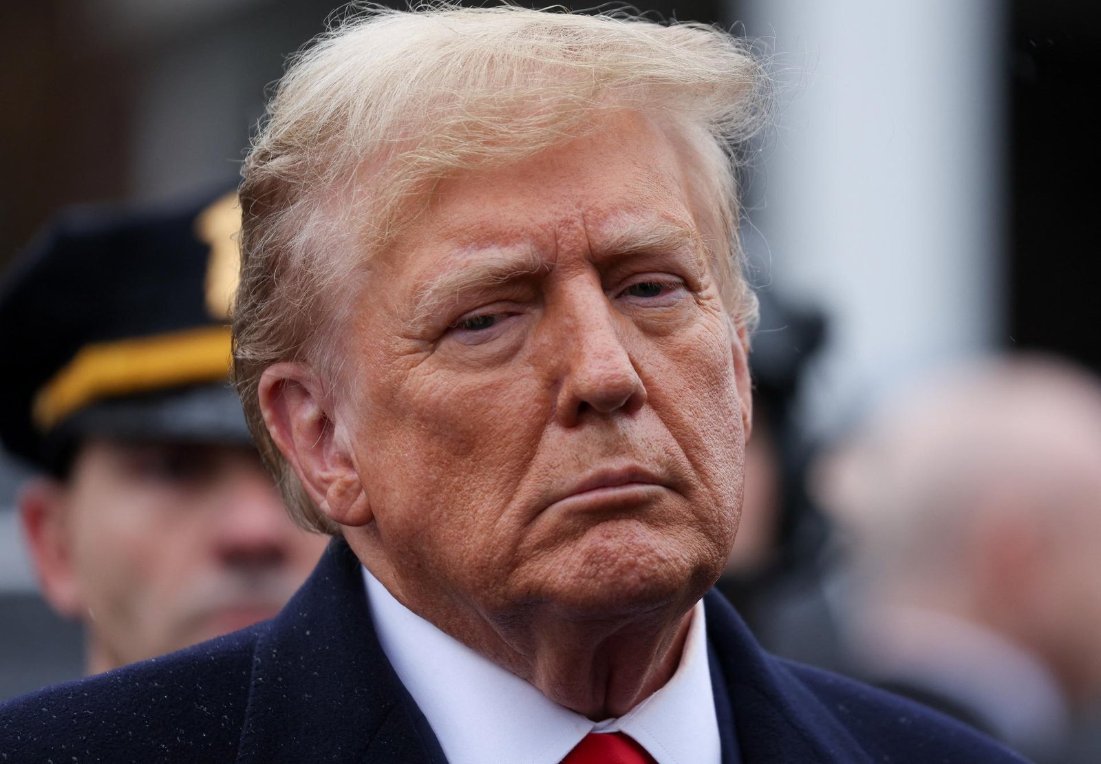 zviazaný biden. trump čelí kritike za podnecovanie k násiliu pre kontroverznú fotografiu Zviazaný Biden. Trump čelí kritike za podnecovanie k násiliu pre kontroverznú fotografiu