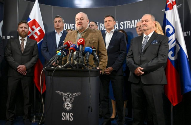 5176 653799e77f525534528176 640x420.jpg Budú ochranné prilby povinné aj pre lyžiarov do 18 rokov? SNS sa pokúsi presadiť zmeny v zákone