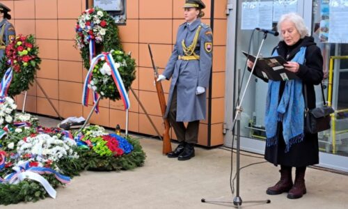 V Poprade pred 82 rokmi vyrazil prvý transport do Osvienčimu, počet dievčat nie je jasný dodnes (foto)