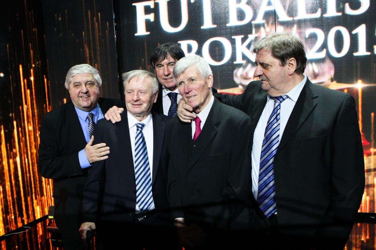 legenda, ktorá rozstrieľala slávnu futbalovú brazíliu, odchádza, ale spomienky zostávajú žiť večne! Legenda, ktorá rozstrieľala slávnu futbalovú Brazíliu, odchádza, ale spomienky zostávajú žiť večne!