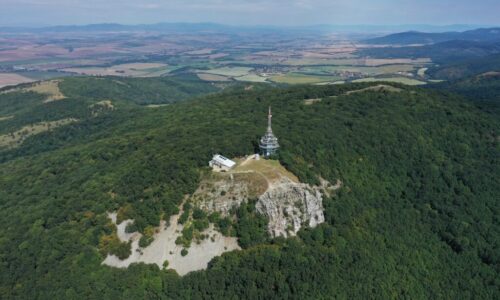 Zobor – vrch nad Nitrou. Voláte ho správne? Čo o ňom možno neviete?