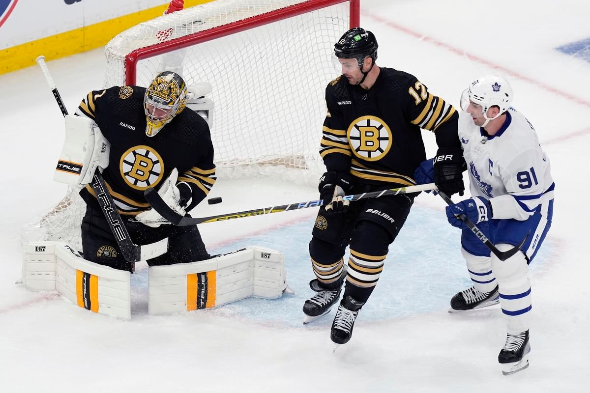 VIDEO Boston zaváhal doma, Carolina predviedla perfektný obrat