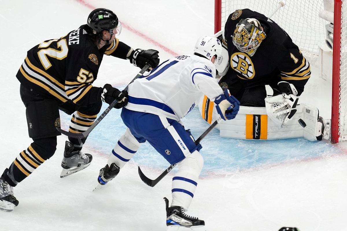 Boston poletí do Toronta bez zraneného obrancu