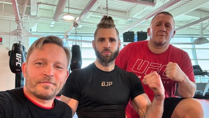 procházkův trenér před ufc 300: než brutální čísla, raději osvědčená dřina a odříkání Procházkův trenér před UFC 300: Než brutální čísla, raději osvědčená dřina a odříkání