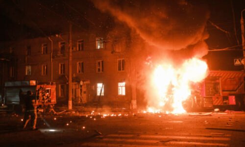 Ruské raketové útoky na Charkov pripravili o život šesť ľudí, ďalších 11 utrpelo zranenia