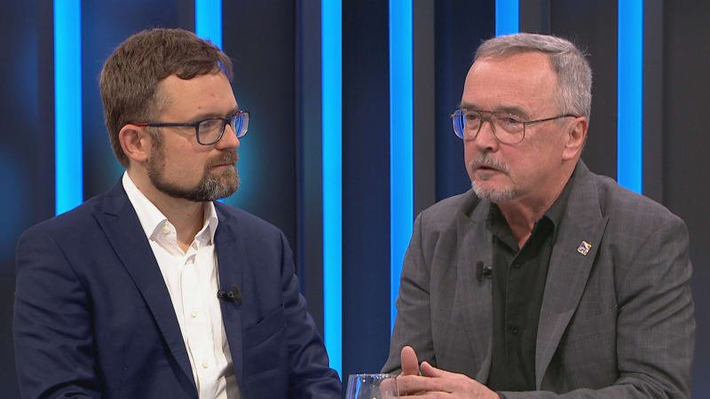 ostrý útok peksy: rusko si platí spd jako pátou kolonu, vpálil kobzovi. ten mluvil o žalobě Ostrý útok Peksy: Rusko si platí SPD jako pátou kolonu, vpálil Kobzovi. Ten mluvil o žalobě