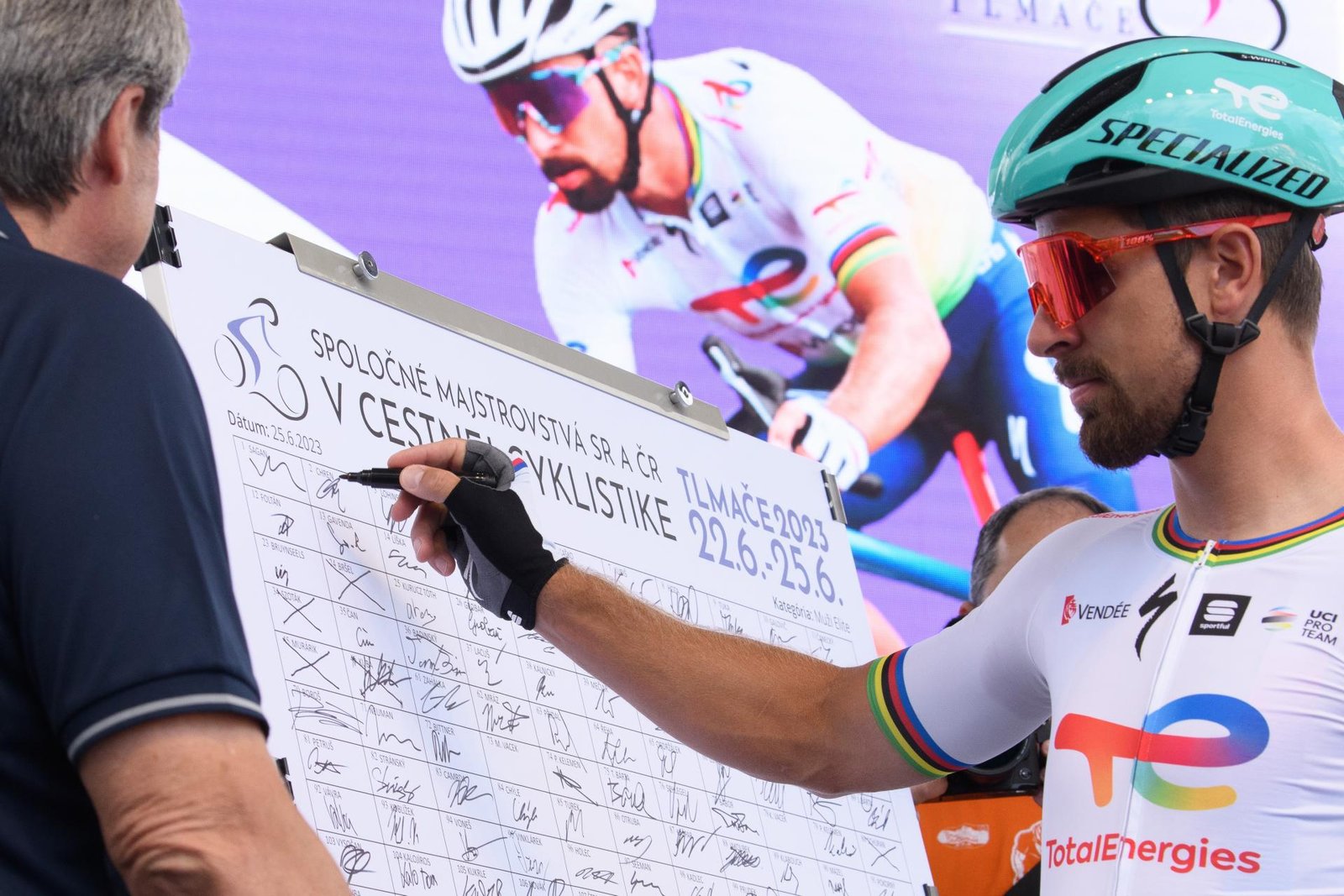 "je čas zasadnúť opäť do sedla." sagan začal po operácii trénovať „Je čas zasadnúť opäť do sedla.“ Sagan začal po operácii trénovať