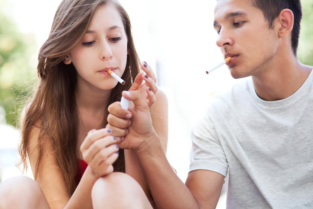 tri kroky britov aj s radikálnym rezom zastavili fajčiarov. slovensko robí málo, len zdražiť cigarety nestačí Tri kroky Britov aj s radikálnym rezom zastavili fajčiarov. Slovensko robí málo, len zdražiť cigarety nestačí