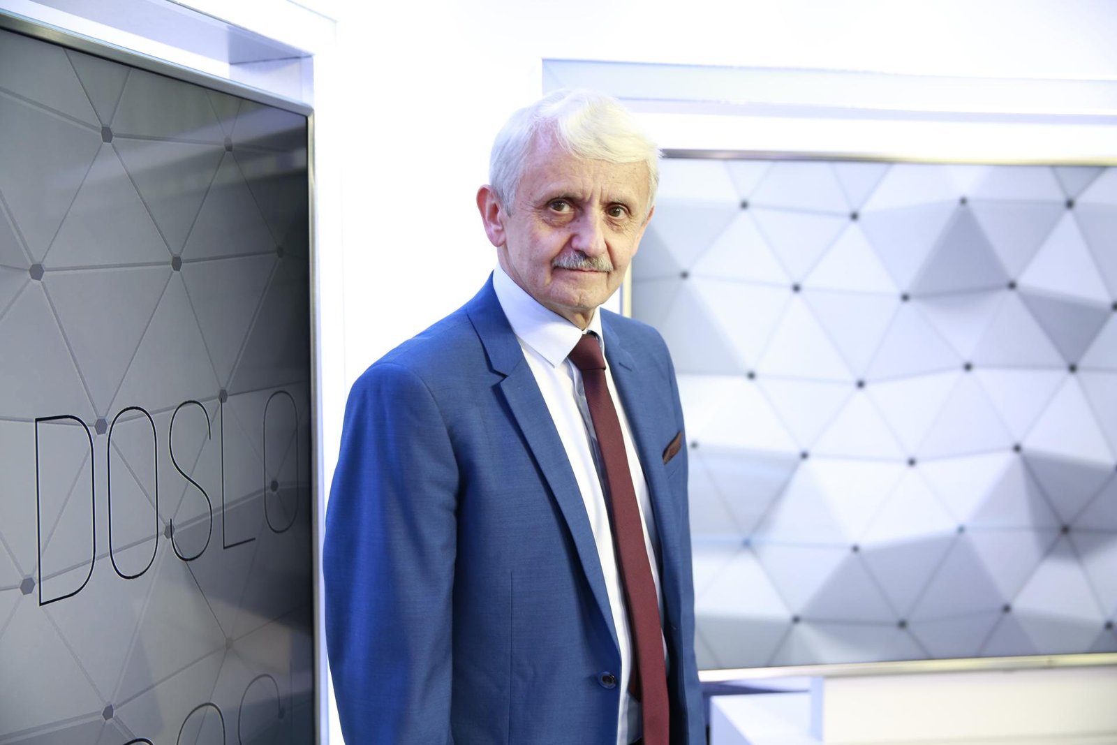 Nie je najmenší dôvod zvažovať alternatívu k Európskej únii, tvrdí Dzurinda Nie je najmenší dôvod zvažovať alternatívu k Európskej únii, tvrdí Dzurinda