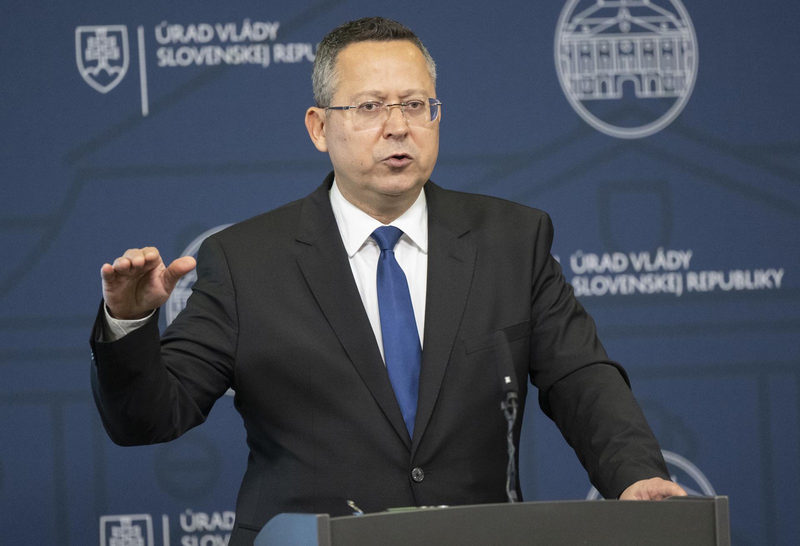 platenie daní má prejsť revolúciou. Štát chce odbremeniť firmy od záťaže týkajúcej sa státisícov zamestnancov Platenie daní má prejsť revolúciou. Štát chce odbremeniť firmy od záťaže týkajúcej sa státisícov zamestnancov