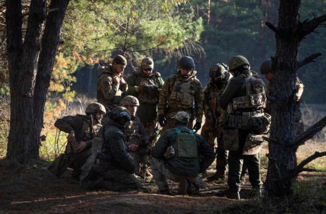 39580 russia ukraine war 72721 640x420.jpg Rusko chce tento rok zazmluvniť 400-tisíc vojakov. Len na jar ich plánuje povolať asi 150-tisíc vo veku od 18 do 30 rokov