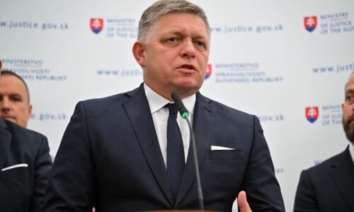 Fico hovorí o možnom „treste Západu“ za nezvolenie Korčoka do úradu, poukázal aj na antikampaň opozície