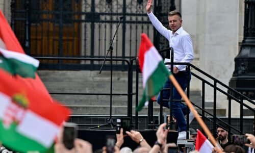 Kritik Orbánovej vlády Péter Magyar nemá záujem o „odpadlíkov“ Fideszu ani opozičných politikov