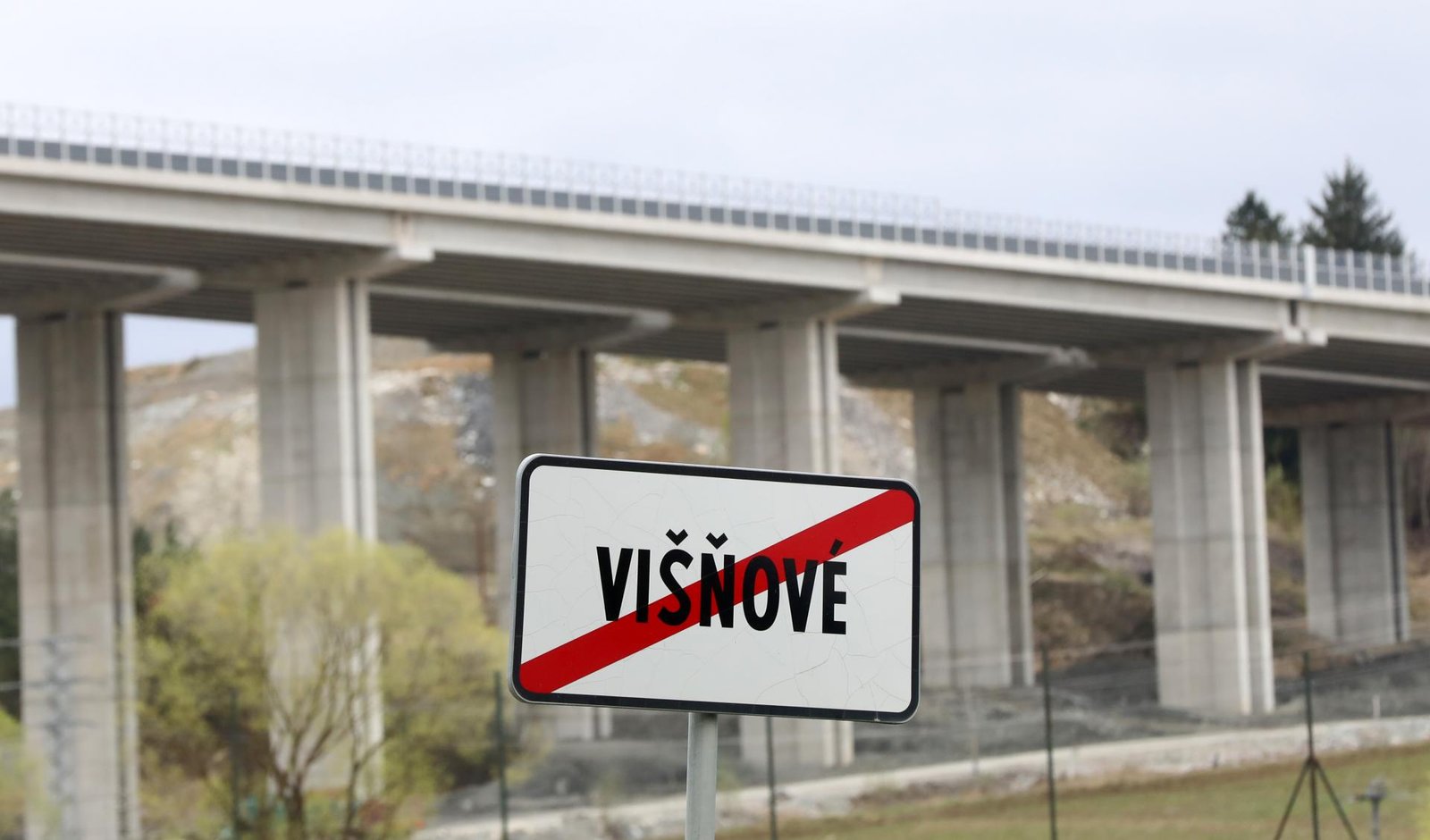 Do kauzy „hornina z Višňového“ vstupuje známy podnikateľ. S diaľničiarmi k dohode naďalej nedošlo
