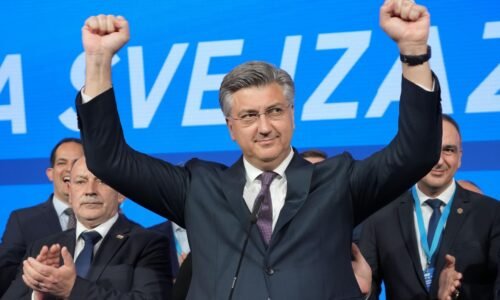Chorvátske demokratické spoločenstvo začne vo štvrtok rokovať o novej vláde. Voľby vyhralo tretíkrát v rade