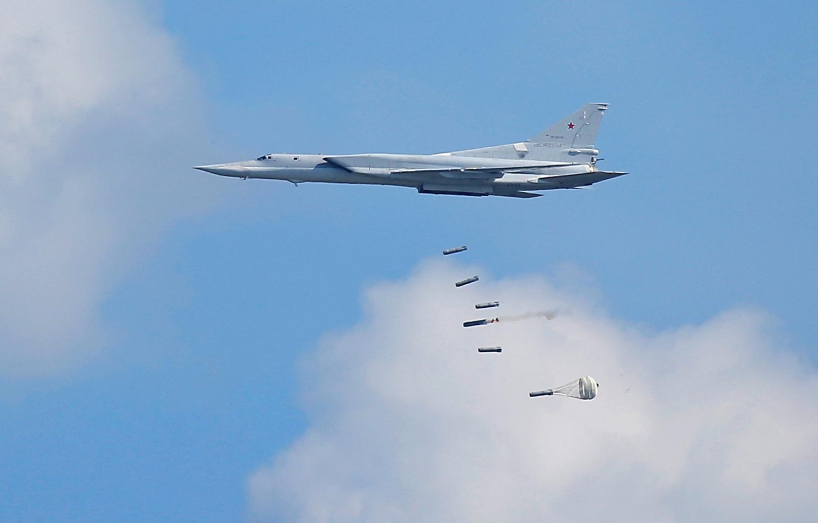havarovaný ruský bombardér predtým útočil na dnipro a kryvyj rih. pomstili sme sa, tvrdí ukrajina Havarovaný ruský bombardér predtým útočil na Dnipro a Kryvyj Rih. Pomstili sme sa, tvrdí Ukrajina