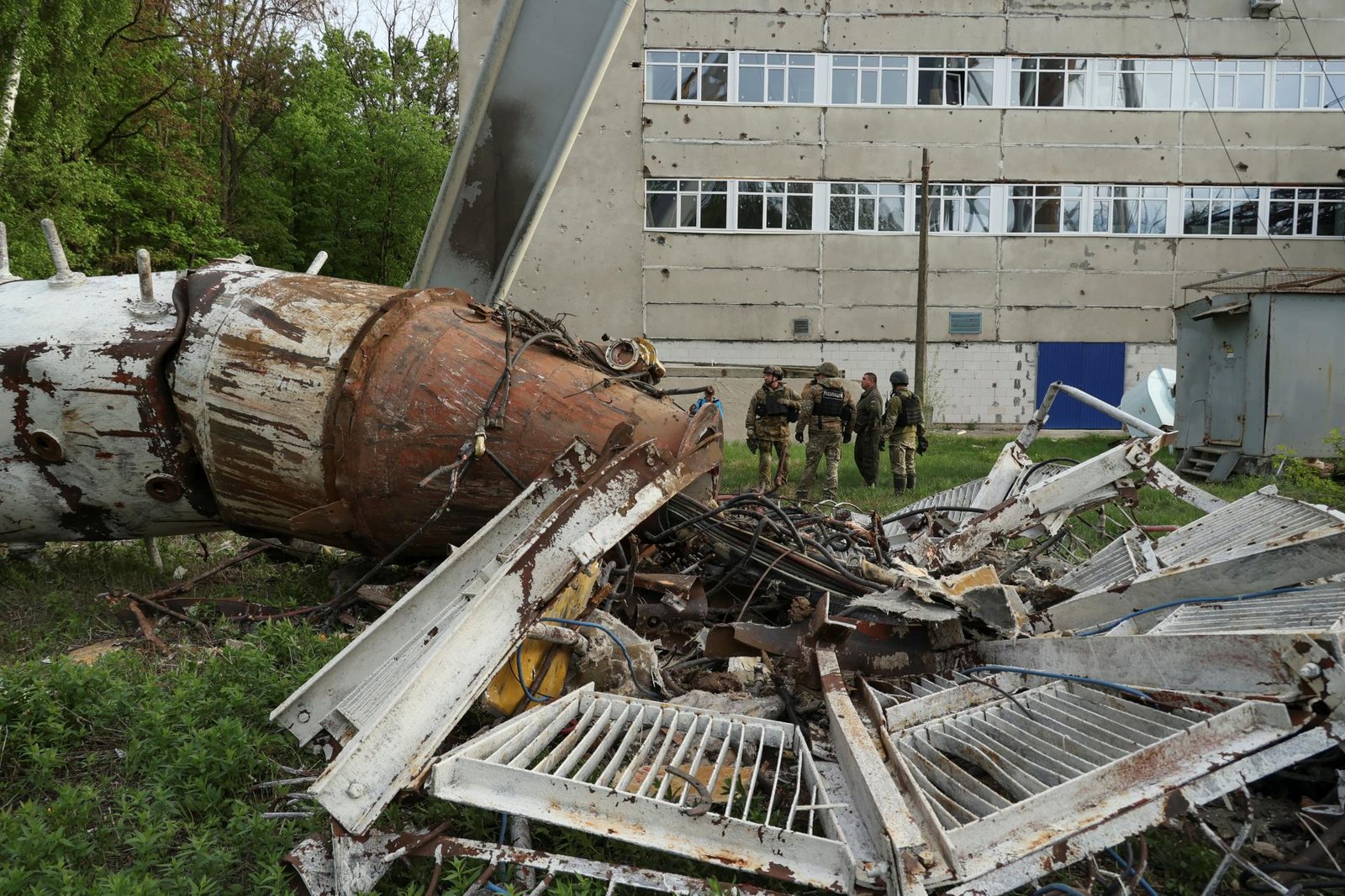 kremeľ podniká vzdušnú a informačnú operáciu s cieľom zničiť charkov, chce prinútiť ľudí k úteku Kremeľ podniká vzdušnú a informačnú operáciu s cieľom zničiť Charkov, chce prinútiť ľudí k úteku