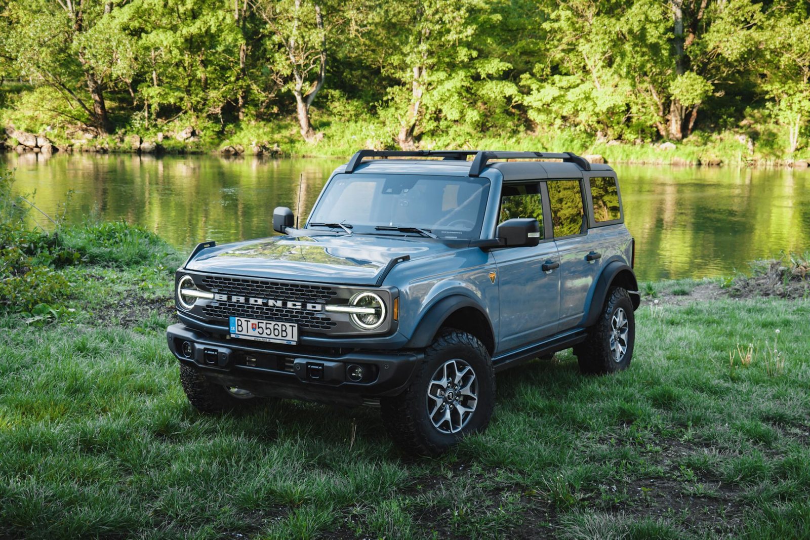 Vyskúšali sme americkú ikonu: Bronco je nezastaviteľná štýlovka, chyby jej odpustíte Vyskúšali sme americkú ikonu: Bronco je nezastaviteľná štýlovka, chyby jej odpustíte