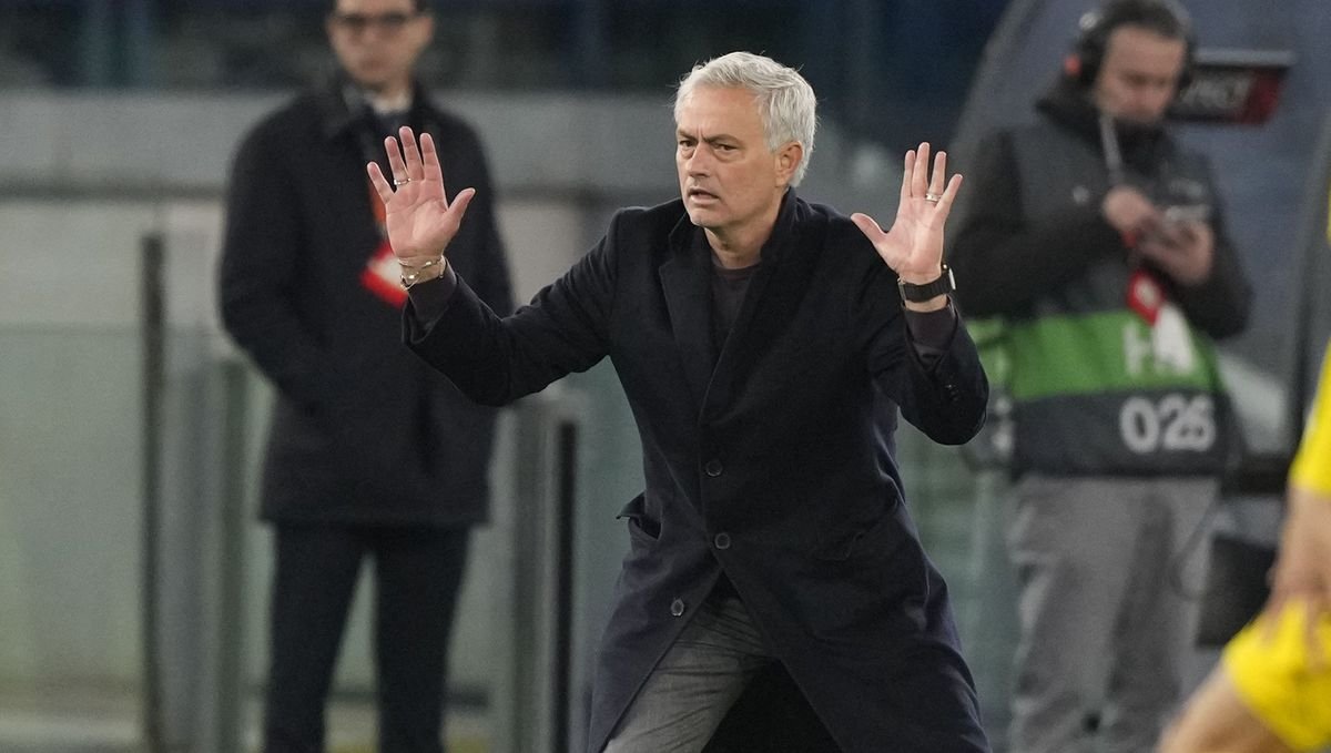 José Mourinho kvôli Ronaldovi zaútočil na hviezdu Barcelony: Povedzte už niečo tomu klaunovi!