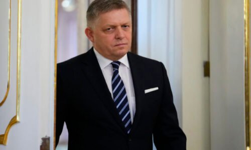 Prezerajme zdrojový kód a nie citlivé údaje, vyzýva združenie. Na posúdenie činnosti nepotrebuje Fico vidieť obsah spisov