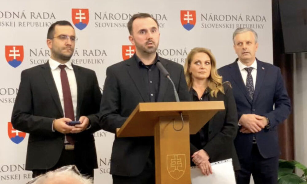 Progresívne Slovensko zvoláva mimoriadny výbor, chce riešiť aroganciu prezidenta finančnej správy Kissa (video)