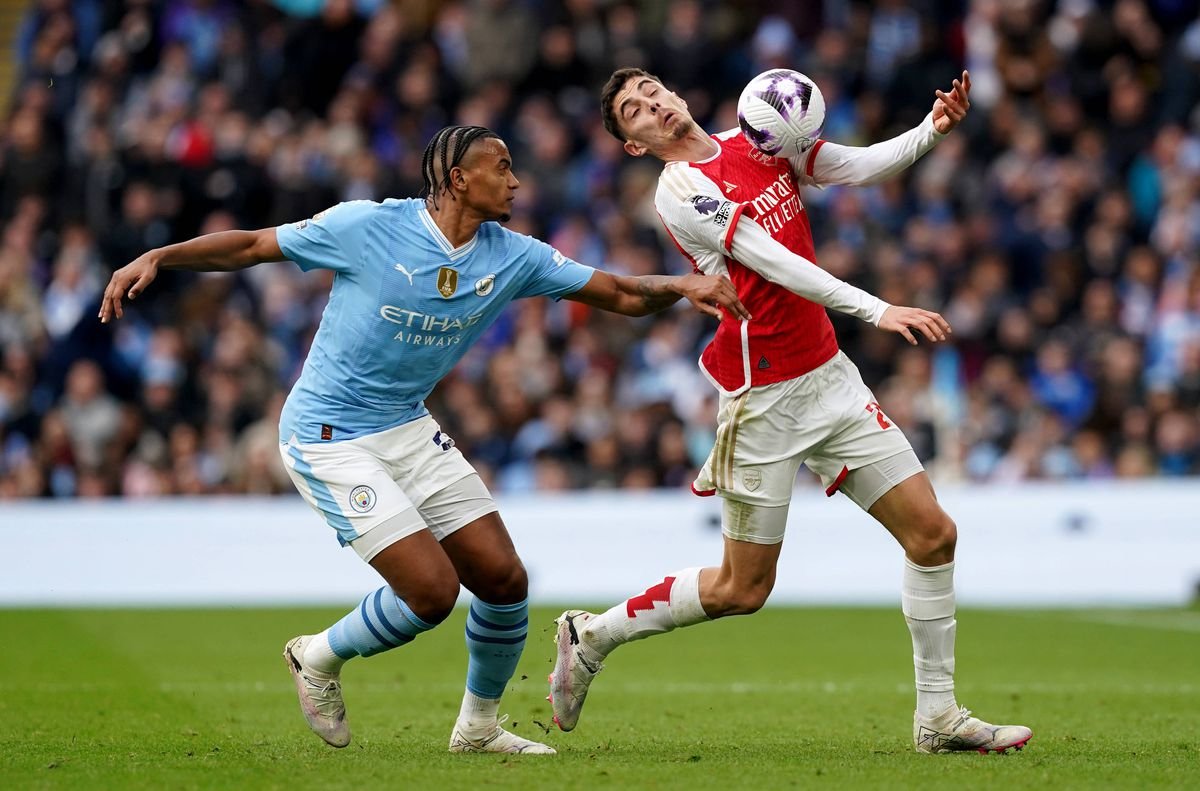 obranca manchestru city hovoril po šlágri s arsenalom o špinavých trikoch Obranca Manchestru City hovoril po šlágri s Arsenalom o špinavých trikoch