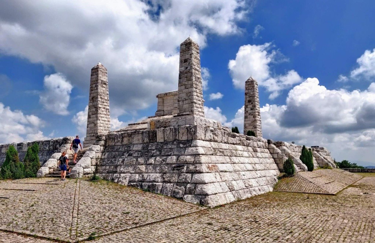 Mesto Stará Turá pozýva na celoslovenskú spomienkovú udalosť pri príležitosti 105. výročia úmrtia M. R. Štefánika na Bradle