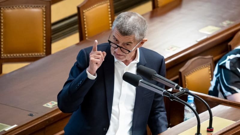 horko ve sněmovně: chudák klaus, pustil se babiš do ods. ohradili se kupka i blažek Horko ve Sněmovně: Chudák Klaus, pustil se Babiš do ODS. Ohradili se Kupka i Blažek