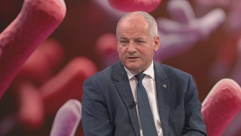 falešná velikonoční útěcha, říká prymula k ústupu černého kašle. nabádá k očkování těhotných Falešná velikonoční útěcha, říká Prymula k ústupu černého kašle. Nabádá k očkování těhotných