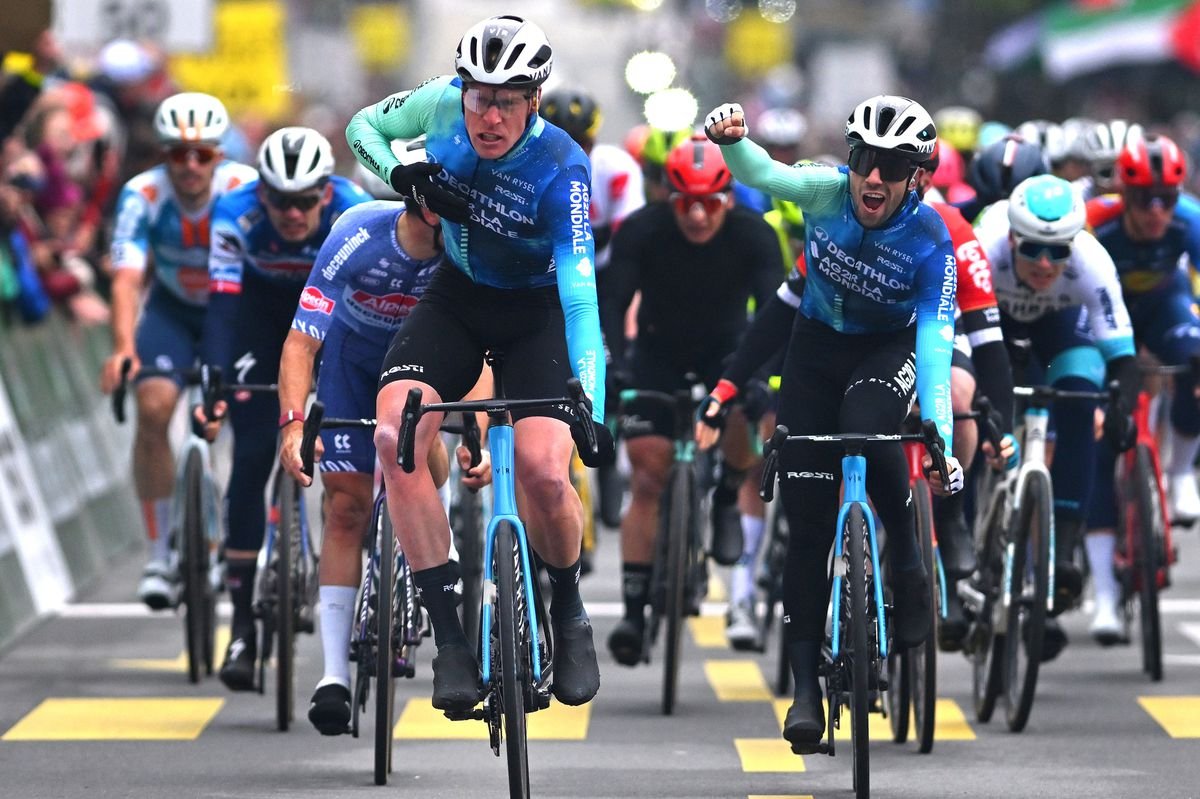 VIDEO Okolo Romandie: Vo finálnom špurte bol najrýchlejší. Francúz Godon ovládol prvú etapu