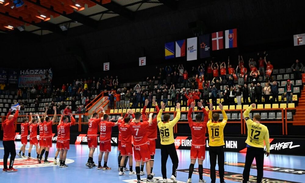 Niké Handball extraliga: Považská Bystrica sa potrápila. Prvé semifinále rozhodol rozstrel