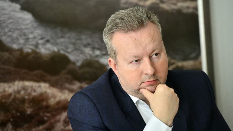 brabec: fialova vláda nemá koule, babiš je alfa samec. i mladí už se přesouvají k ano Brabec: Fialova vláda nemá koule, Babiš je alfa samec. I mladí už se přesouvají k ANO