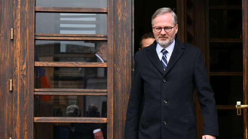 fiala není silný lídr a voliči ho trestají, říká k nedůvěře schmarcz. popsal premiérovy chyby Fiala není silný lídr a voliči ho trestají, říká k nedůvěře Schmarcz. Popsal premiérovy chyby