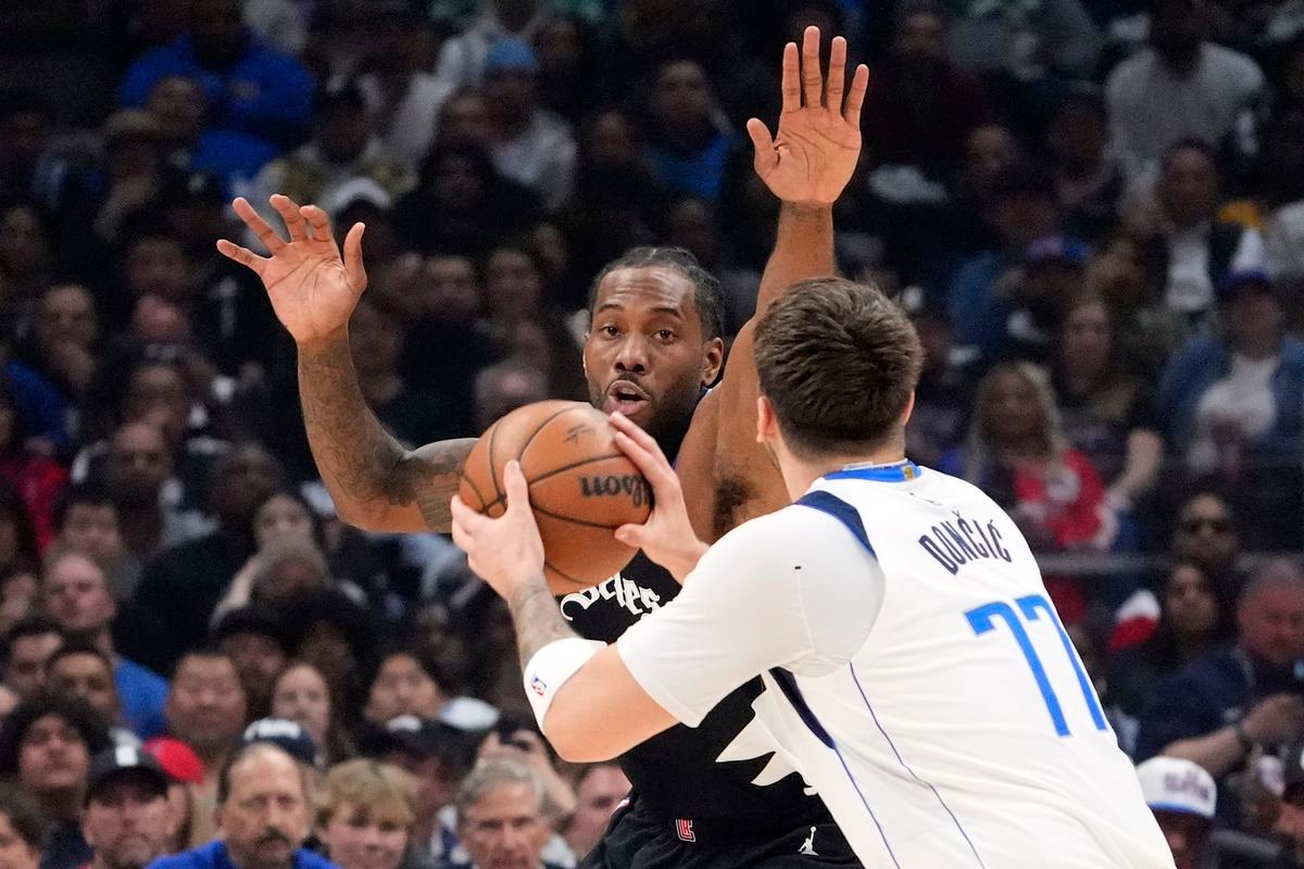 VIDEO NBA: Dončič dotiahol Dallas k vyrovnaniu série, Minnesota zvládla aj druhé stretnutie