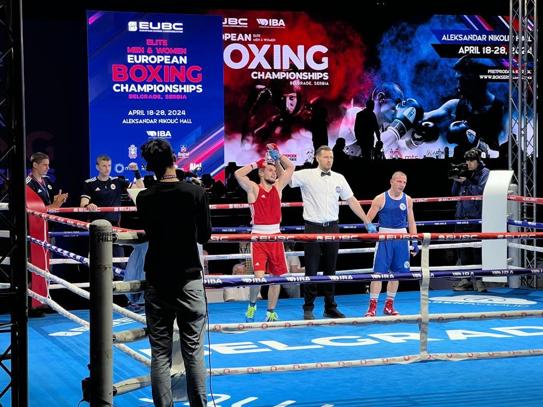 box me: miroslav herceg zabojuje o medailu, čaká ho súper z moldavska Box-ME: Miroslav Herceg zabojuje o medailu, čaká ho súper z Moldavska
