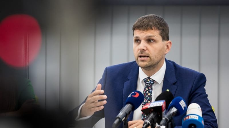 až napotřetí prošla úprava systému emisních povolenek. výnosy půjdou na ekologii Až napotřetí prošla úprava systému emisních povolenek. Výnosy půjdou na ekologii