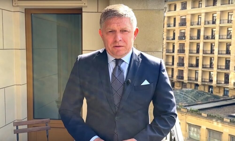 VIDEO: Parlament schválil 13. dôchodok pre všetkých slovenských seniorov. Nadšený Fico hovorí z Bruselu o diabolskom pláne a teší sa, že vládna koalícia splnila časť sľubov