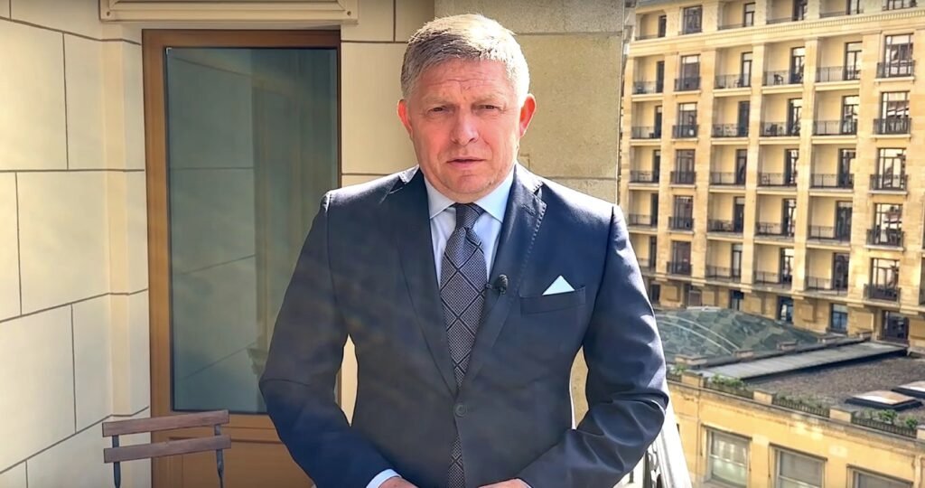 VIDEO: Parlament schválil 13. dôchodok pre všetkých slovenských seniorov. Nadšený Fico hovorí z Bruselu o diabolskom pláne a teší sa, že vládna koalícia splnila časť sľubov VIDEO: Parlament schválil 13. dôchodok pre všetkých slovenských seniorov. Nadšený Fico hovorí z Bruselu o diabolskom pláne a teší sa, že vládna koalícia splnila časť sľubov